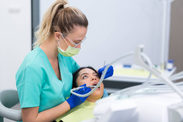 Best Orthodontic Emergency Dentist in Csar Chvez, TX